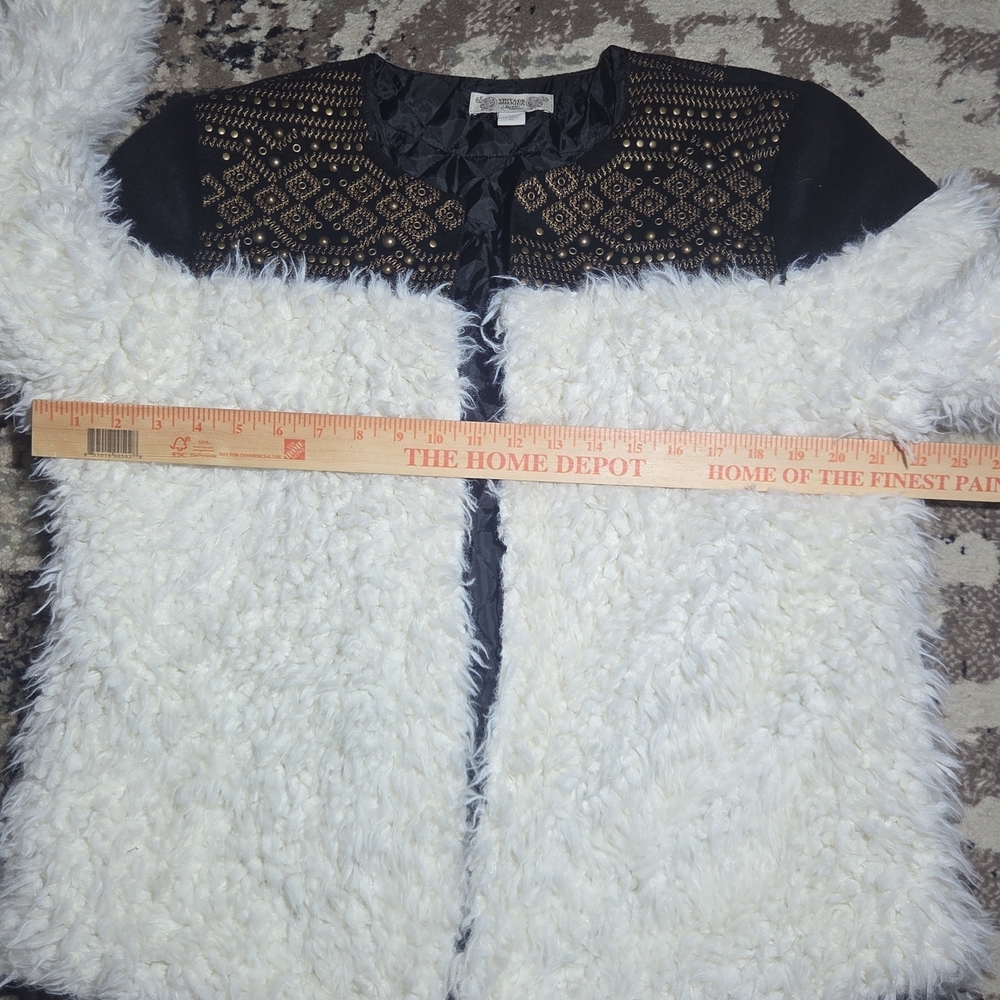 Women's Black and White Faux Fur Jacket - Picture 6 of 10